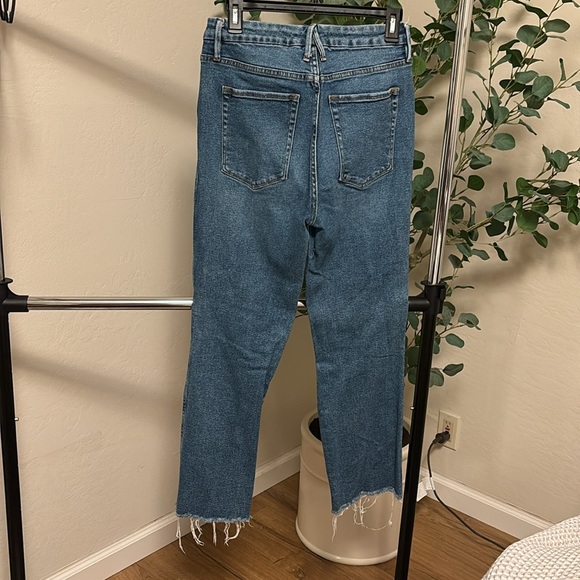 GOOD AMERICAN medium wash jeans - Picture 3 of 6